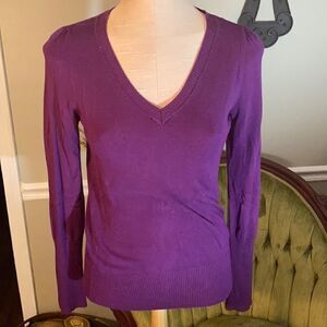 BONGO sweater with lace accent on back. Women’s L.